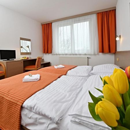 Lh Parkhotel Hluboka Nad Vltavou Congress & Wellness Zewnętrze zdjęcie