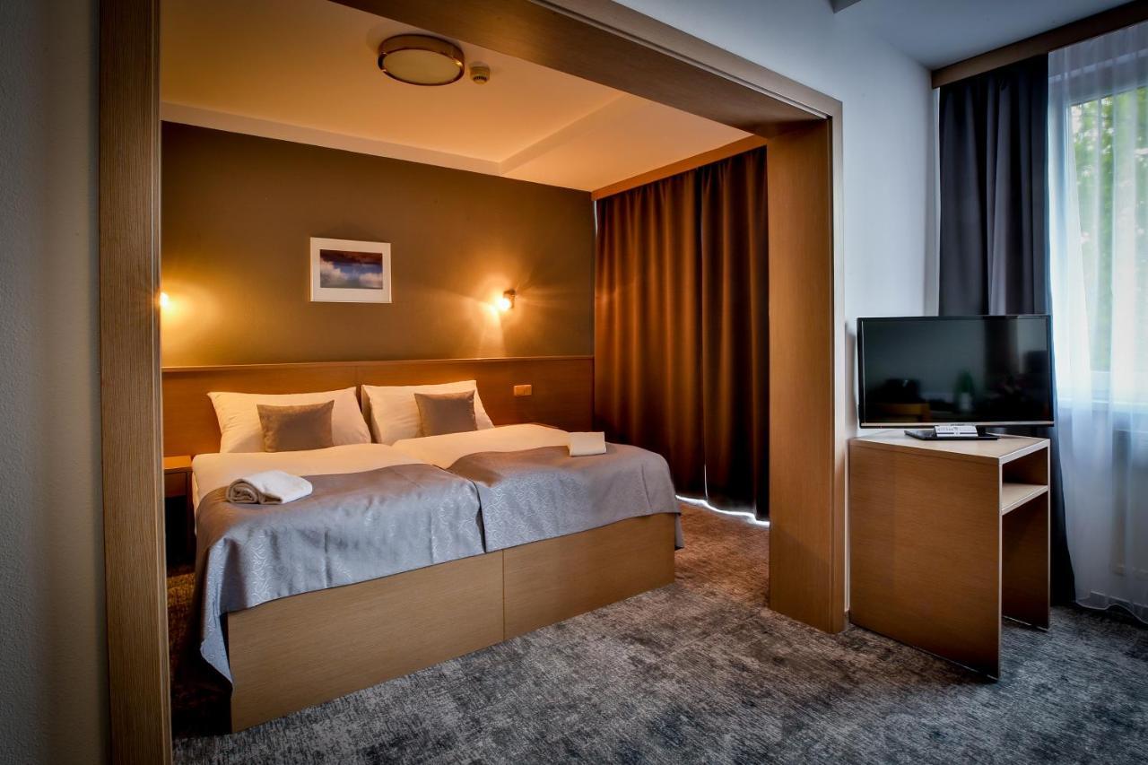 Lh Parkhotel Hluboka Nad Vltavou Congress & Wellness Zewnętrze zdjęcie