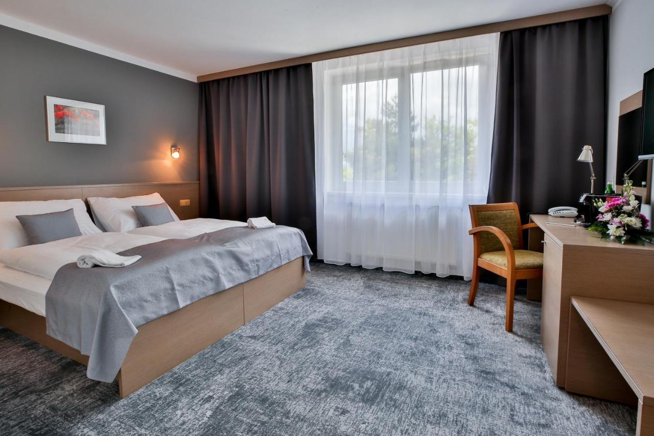 Lh Parkhotel Hluboka Nad Vltavou Congress & Wellness Zewnętrze zdjęcie