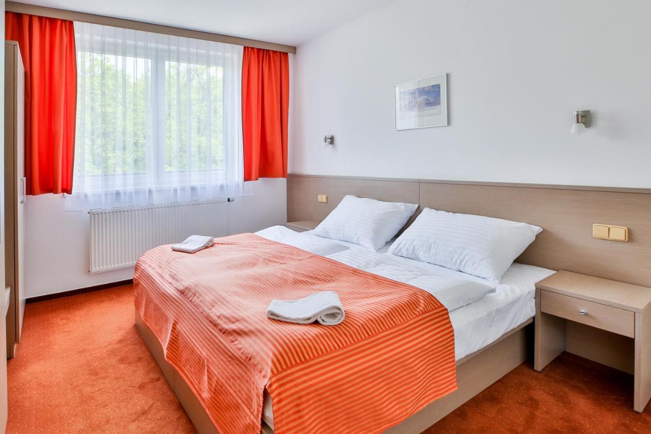 Lh Parkhotel Hluboka Nad Vltavou Congress & Wellness Zewnętrze zdjęcie