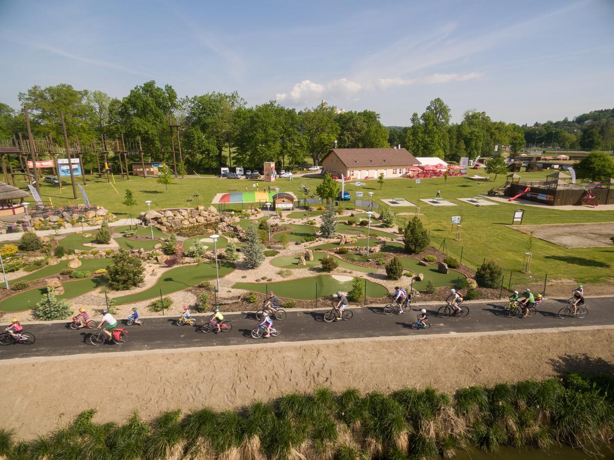 Lh Parkhotel Hluboka Nad Vltavou Congress & Wellness Zewnętrze zdjęcie
