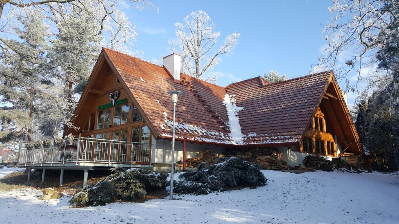 Lh Parkhotel Hluboka Nad Vltavou Congress & Wellness Zewnętrze zdjęcie